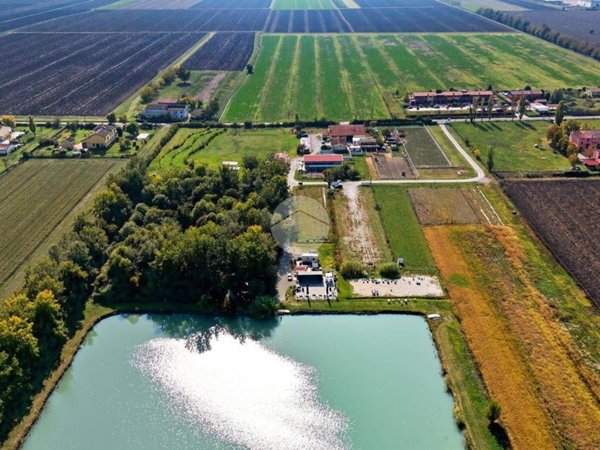 terreno agricolo in vendita a Parma in zona San Martino / Paradigna