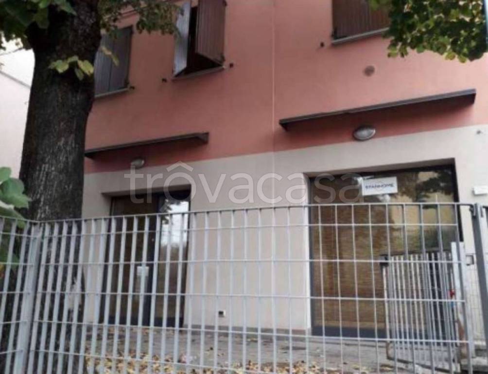 negozio in vendita a Parma in zona Pablo