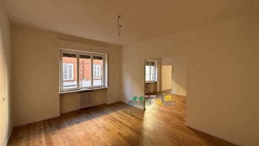 appartamento in vendita a Parma in zona Centro Storico