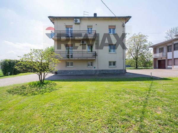 casa indipendente in vendita a Parma in zona San Lazzaro