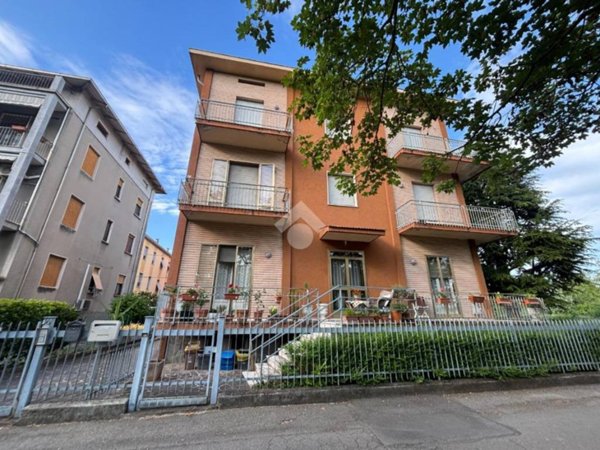 appartamento in vendita a Parma in zona Montanara