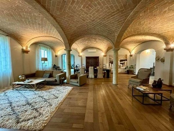 casale in vendita a Parma in zona Pilastrello