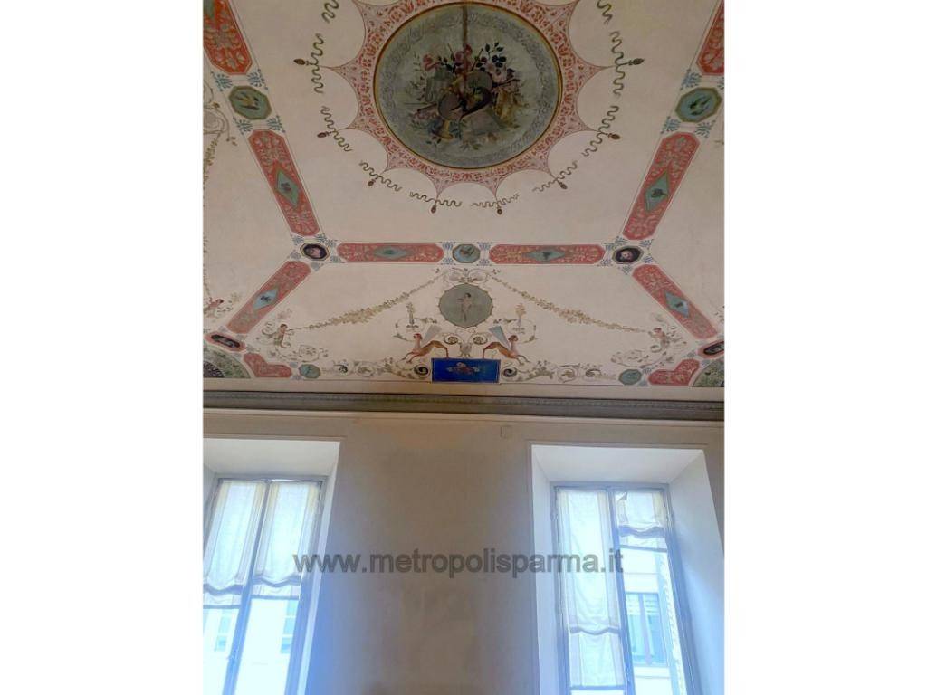 appartamento in vendita a Parma in zona Centro Storico