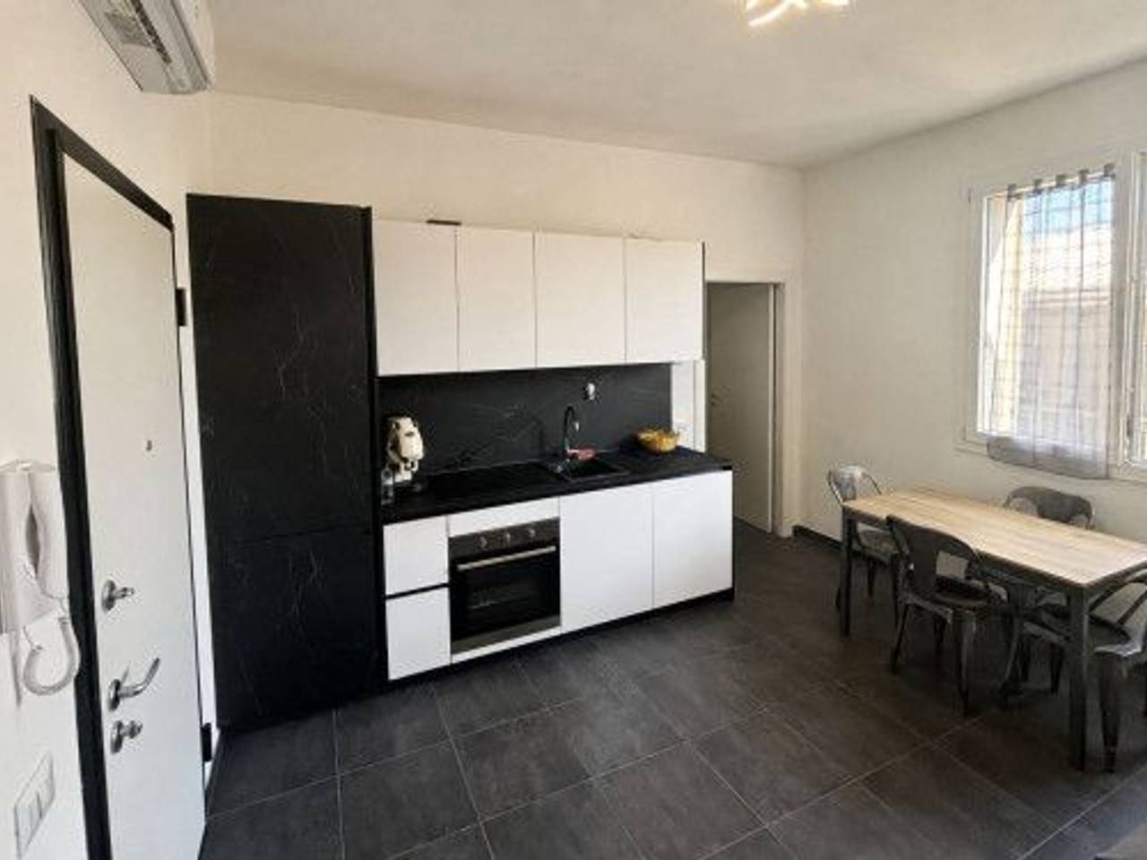 appartamento in vendita a Parma in zona Pablo
