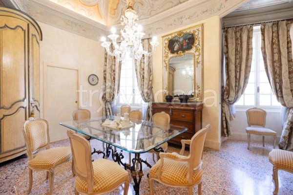 appartamento in vendita a Parma in zona Centro Storico