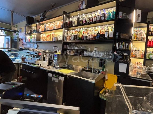 negozio in vendita a Parma in zona Centro Storico