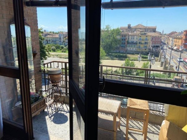 appartamento in vendita a Parma in zona Centro Storico