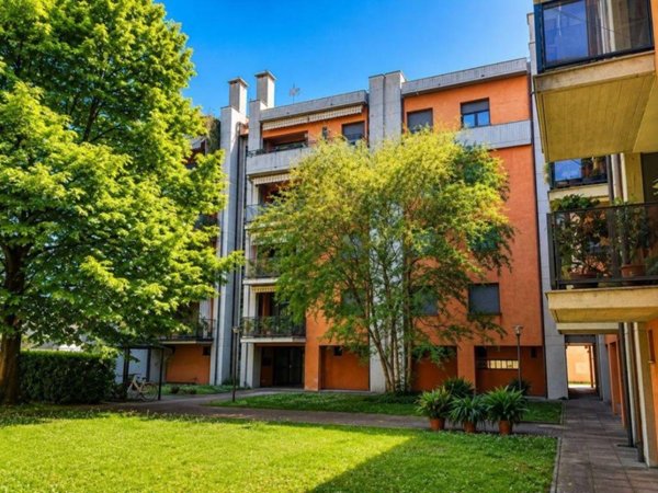 appartamento in vendita a Parma in zona San Lazzaro