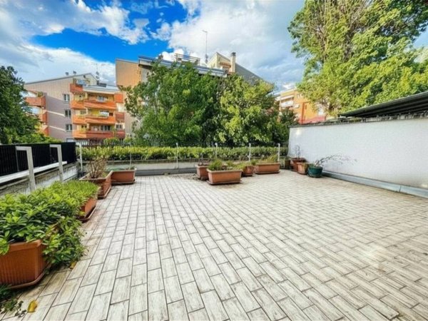 appartamento in vendita a Parma in zona San Lazzaro