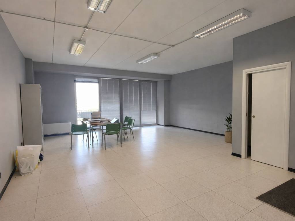 ufficio in vendita a Parma in zona San Martino / Paradigna