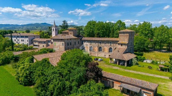 appartamento in vendita a Parma in zona Centro Storico
