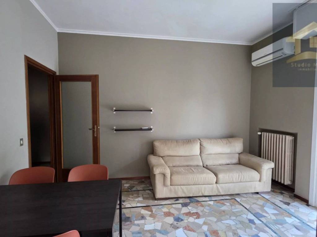 appartamento in vendita a Parma in zona Oltretorrente