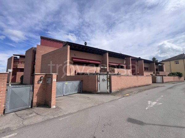 appartamento in vendita a Parma in zona Gaione