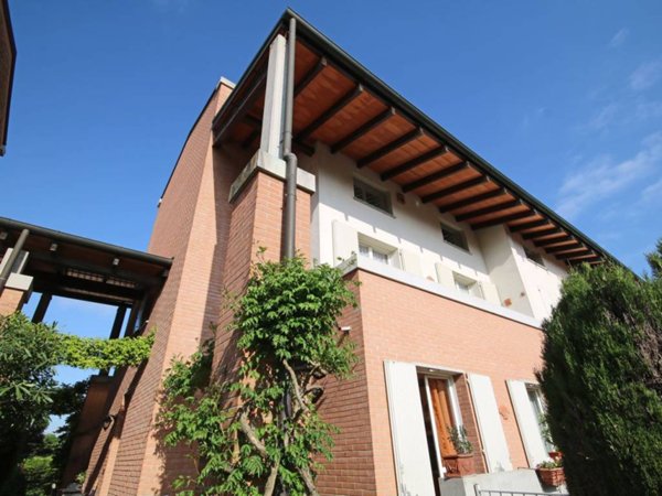 casa indipendente in vendita a Parma in zona San Lazzaro