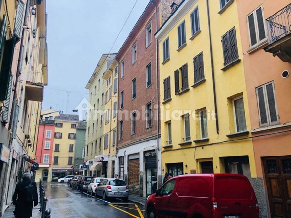 intera palazzina in vendita a Parma in zona Centro Storico