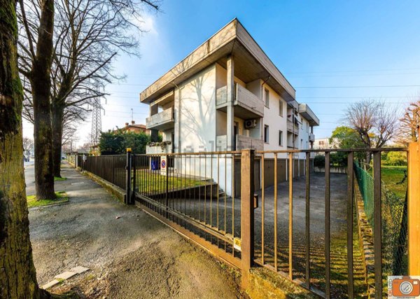 appartamento in vendita a Parma in zona Cittadella