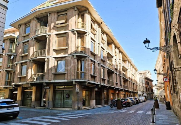 appartamento in vendita a Parma in zona Centro Storico