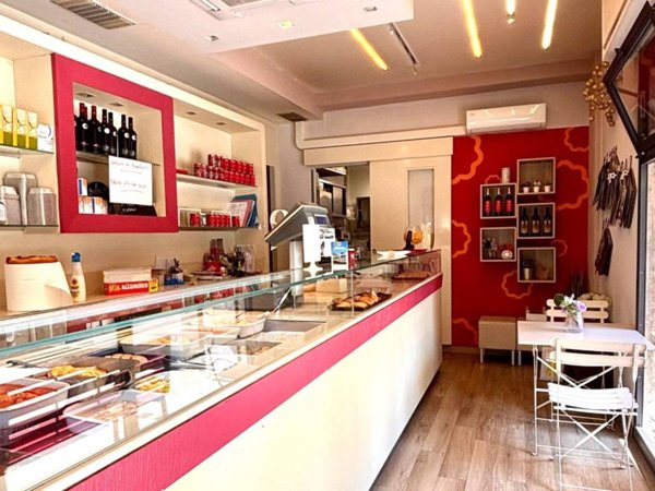 negozio in vendita a Parma in zona San Lazzaro