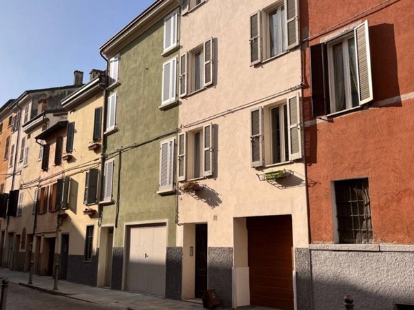 appartamento in vendita a Parma in zona Oltretorrente