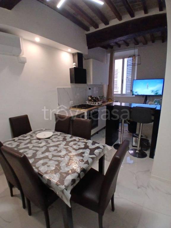 appartamento in vendita a Parma in zona Centro Storico