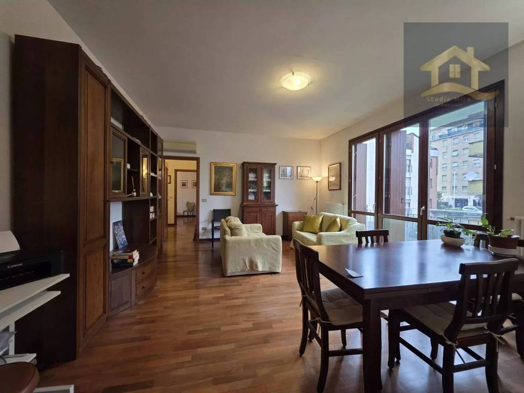 appartamento in vendita a Parma in zona San Martino / Paradigna