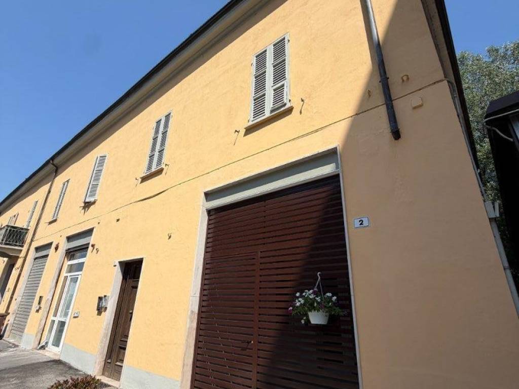 appartamento in vendita a Parma in zona Gaione