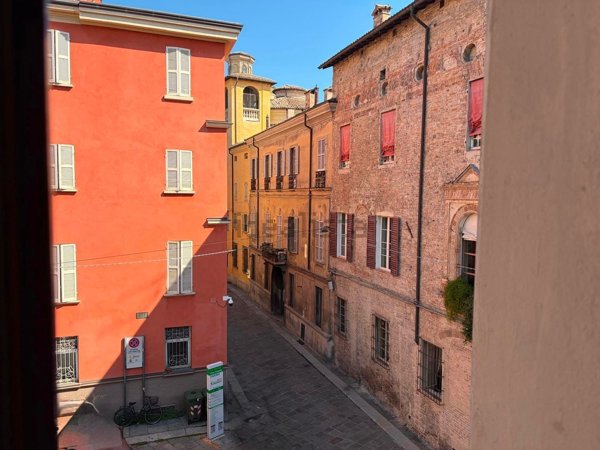 appartamento in vendita a Parma in zona Centro Storico