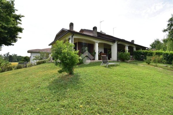 casa indipendente in vendita a Parma in zona Carignano
