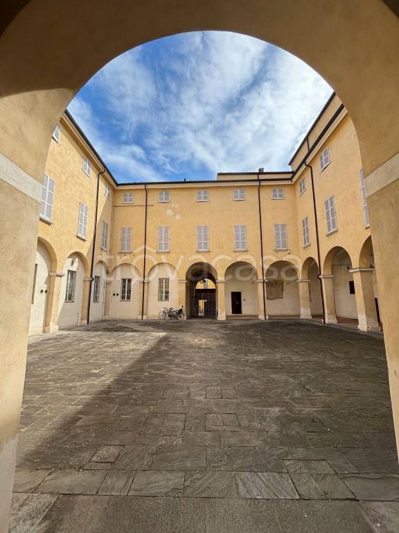 appartamento in vendita a Parma in zona Centro Storico