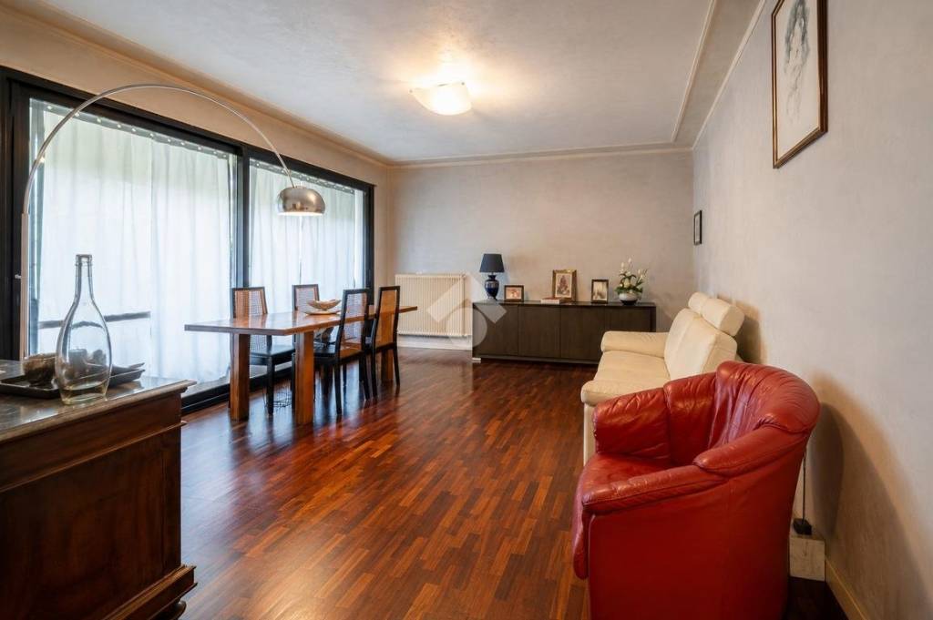 appartamento in vendita a Parma in zona Cittadella