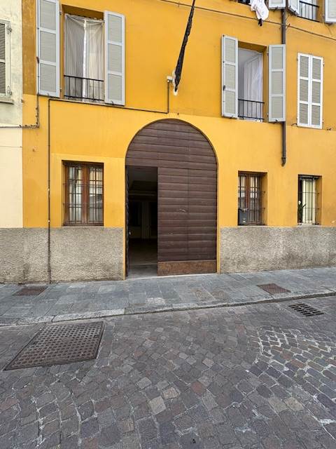ufficio in vendita a Parma in zona Oltretorrente