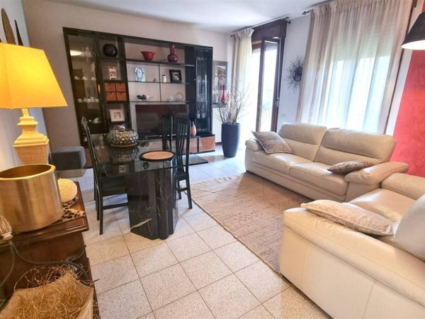 appartamento in vendita a Parma in zona Corcagnano