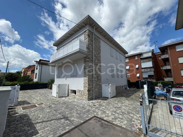 casa indipendente in vendita a Parma in zona Corcagnano