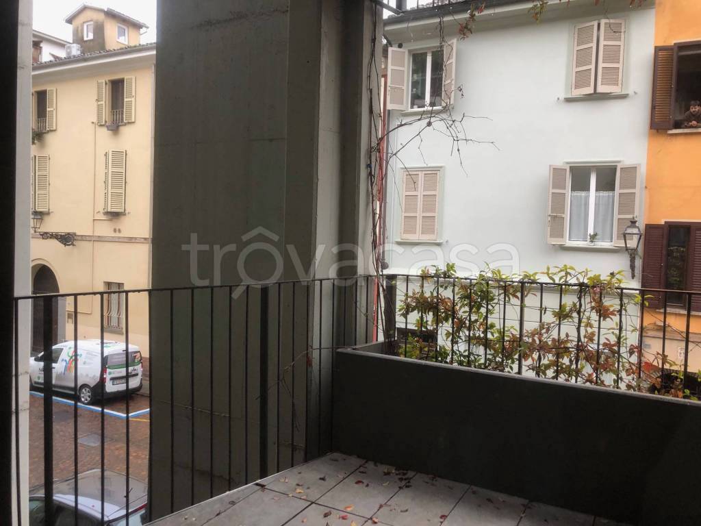 appartamento in vendita a Parma in zona Oltretorrente