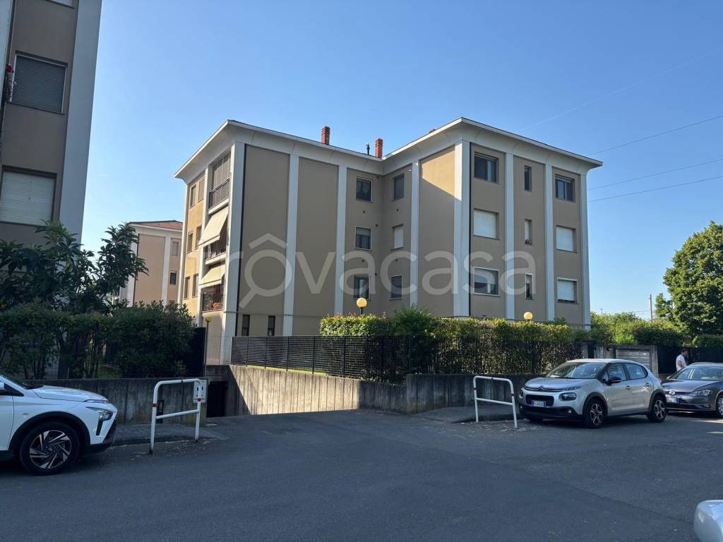 appartamento in vendita a Parma in zona San Lazzaro