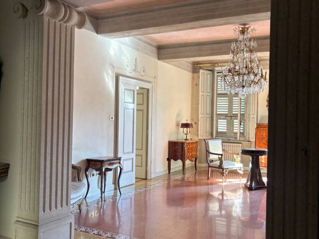 appartamento in vendita a Parma in zona Centro Storico