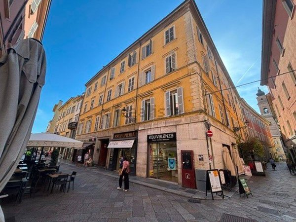 appartamento in vendita a Parma in zona Centro Storico