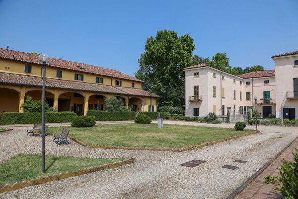 appartamento in vendita a Parma in zona Vicofertile