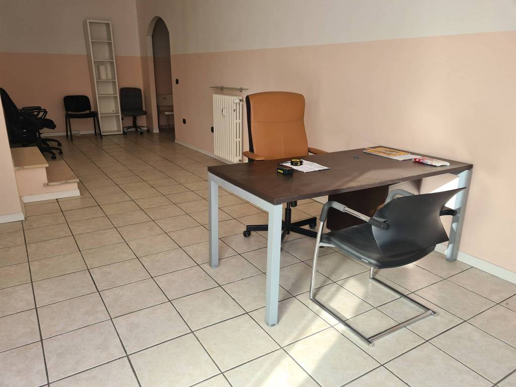 ufficio in vendita a Parma in zona San Leonardo