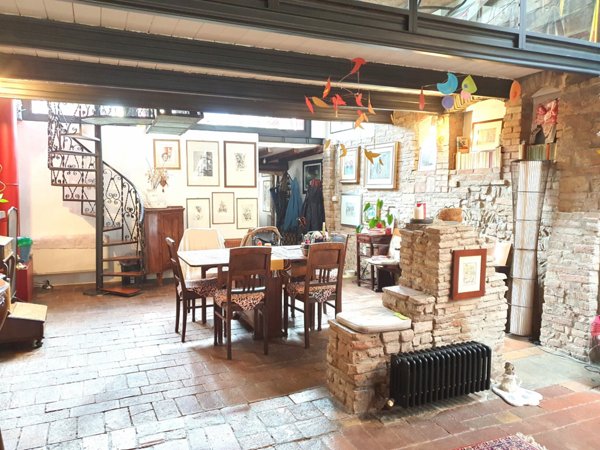appartamento in vendita a Parma in zona Oltretorrente