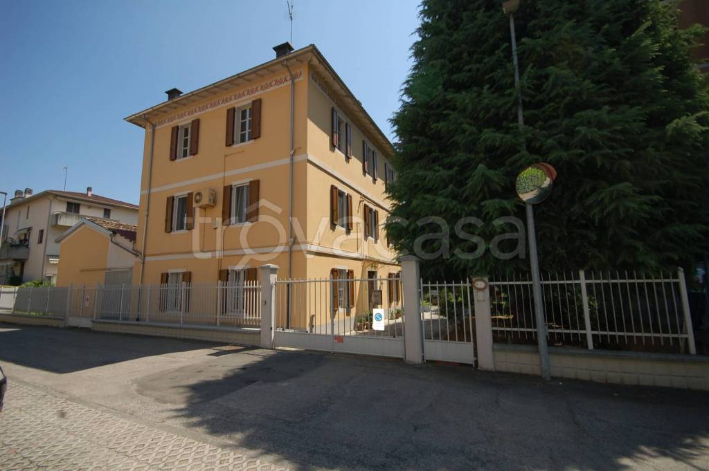 casa indipendente in vendita a Parma in zona San Leonardo