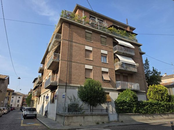 appartamento in vendita a Parma in zona Centro Storico