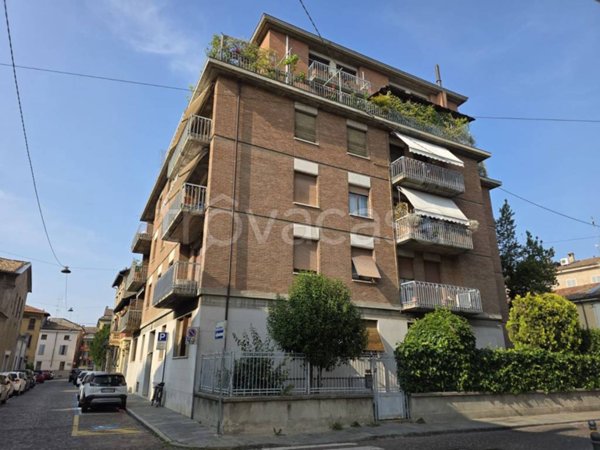 appartamento in vendita a Parma in zona Centro Storico