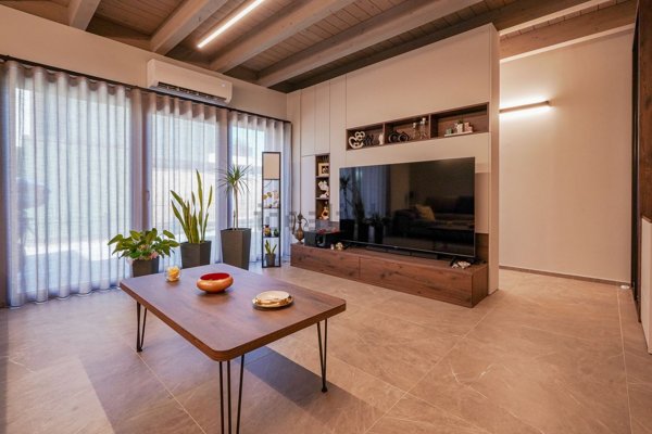casa indipendente in vendita a Parma in zona Scarzara