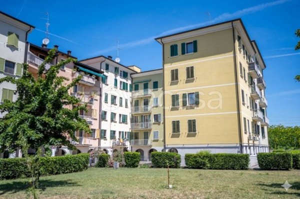 appartamento in vendita a Parma in zona Cittadella