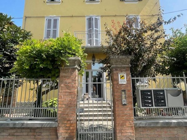 casa indipendente in vendita a Parma in zona San Leonardo