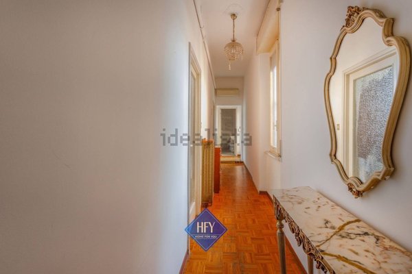 appartamento in vendita a Parma in zona Centro Storico