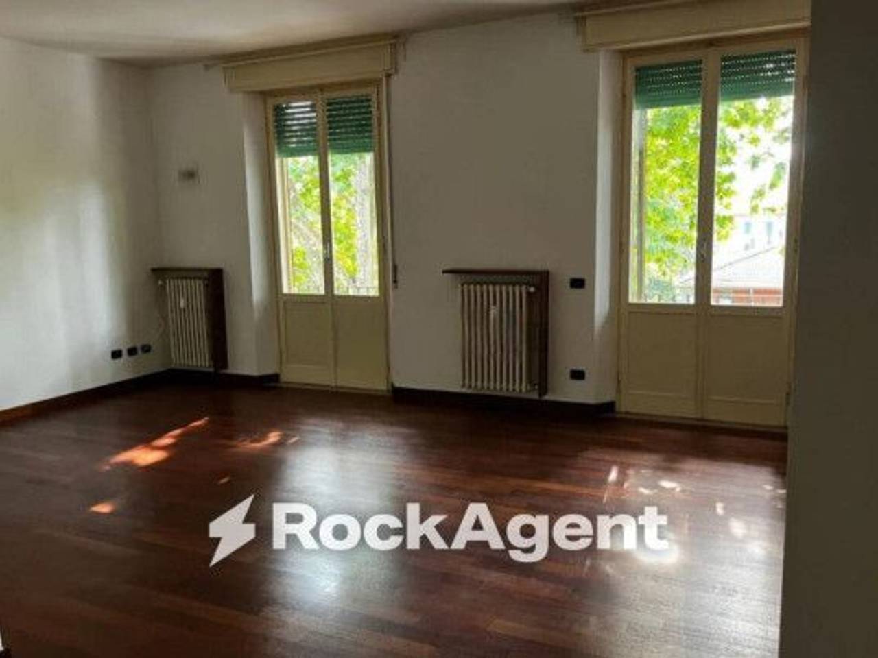 appartamento in vendita a Parma in zona Cittadella