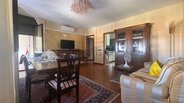 appartamento in vendita a Parma in zona San Leonardo