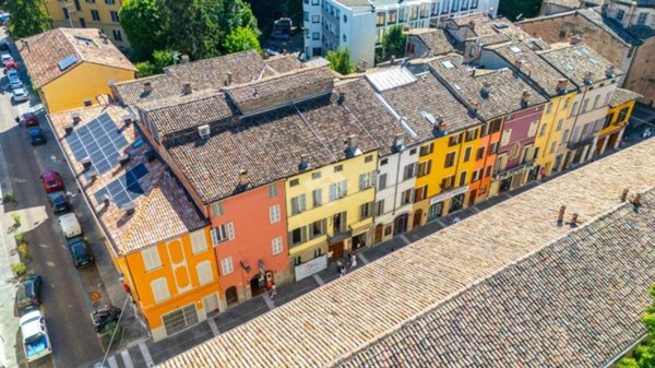 appartamento in vendita a Parma in zona Centro Storico